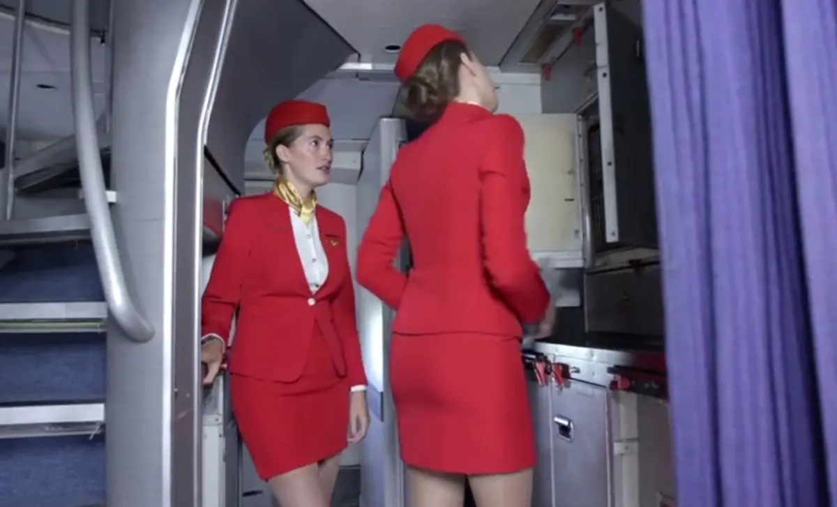 《法国空姐2019(多塞尔航空)》电影在线观看-高清无删减完整版免费观看-法国空姐2019手机免费观看全集