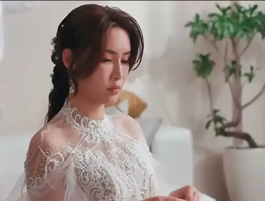 《苏畅-小凤新婚》完整未删减版-艾熙倾情演绎怀旧台味风情-4K高清无删减免费在线观看-苏畅-小凤新婚夸克网盘资源下载