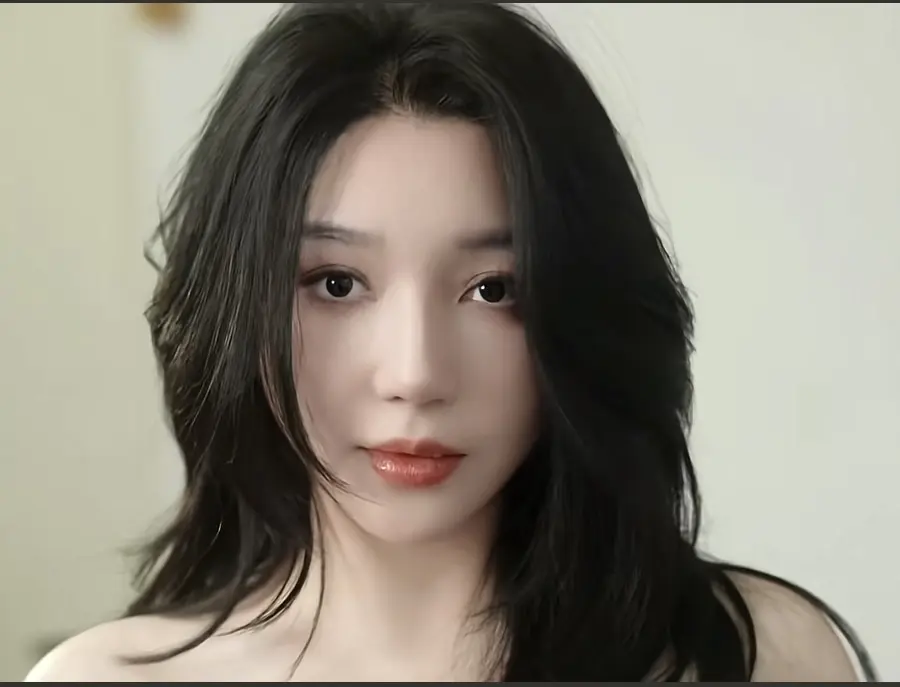资源下载《三人行》-1080P高清画质看三人行eily教母三部曲-无删减完整版在线享