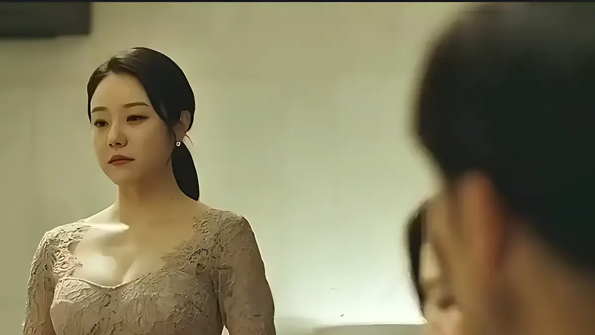 《漂亮的保姆》韩国伦理片高清未删减版在线观看-小保姆与男主人禁忌之恋剧情解析-1080P无广告完整版免费播放
