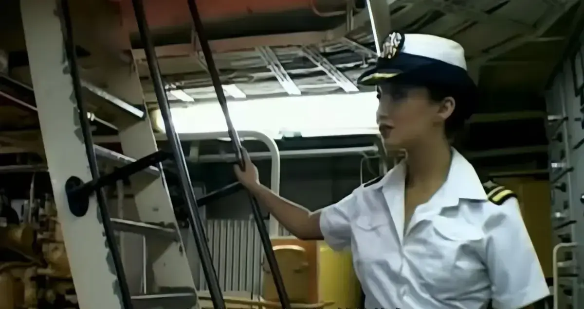 《军舰上的女兵》高清完整版在线播放-《军舰上的女兵》HD无删减中字资源-全季免费观看无广告