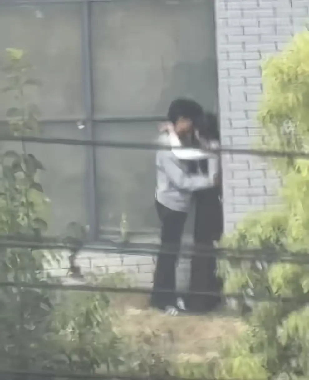 《蚌埠职教园情侣野外视频》资源下载-完整版免费在线观看-蚌埠职教园情侣野外视频高清播放