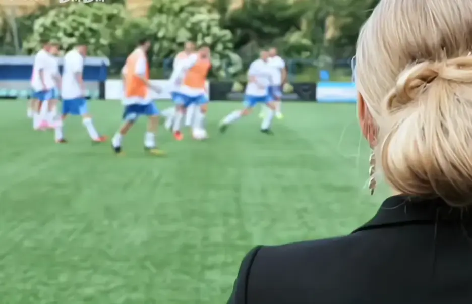 法国电影《Footballers'Moms》高清完整版在线观看-无删减无广告免费播放-《Footballers'Moms》1080P中文字幕